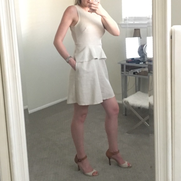 Banana Republic peplum dress - Picture 3 of 7